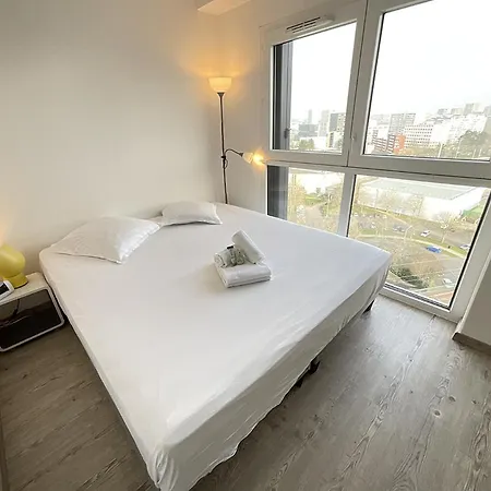 Duplex Lumineux Sur L'ile De Avec Parking