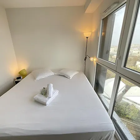Duplex Lumineux Sur L'ile De Avec Parking Apartment